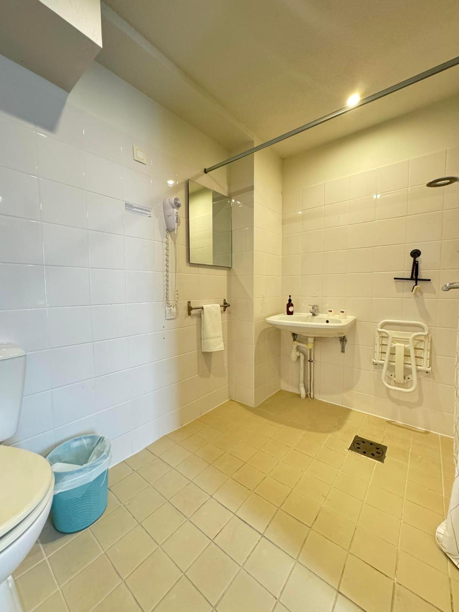 Couett'Hotel Brest Port De Plaisance, Les Pieds Dans L'Eau Exterior photo